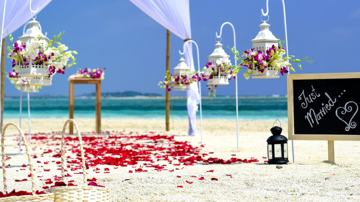 The Good, the Bad, and the Attendance Rate of Destination Weddings
