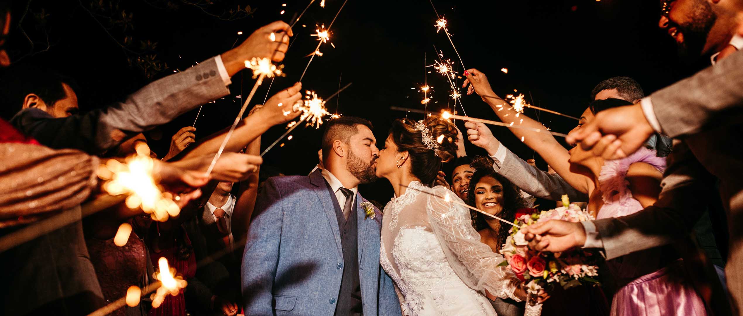 Wedding Couple kiss